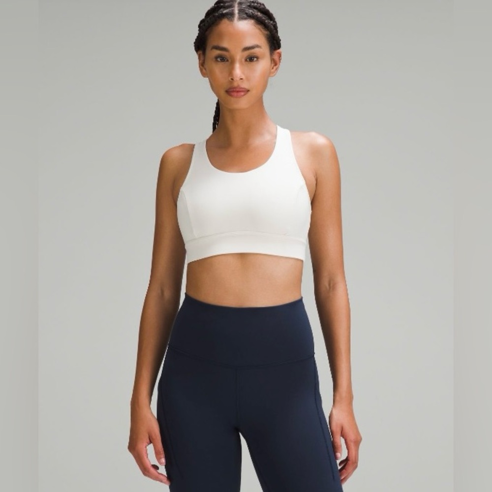 lululemon Everlux Training Bra *Medium Support, C/D Cup